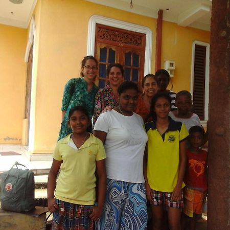 Ferienwohnung Colombo 20 Minutes By Train Wattala Exterior foto