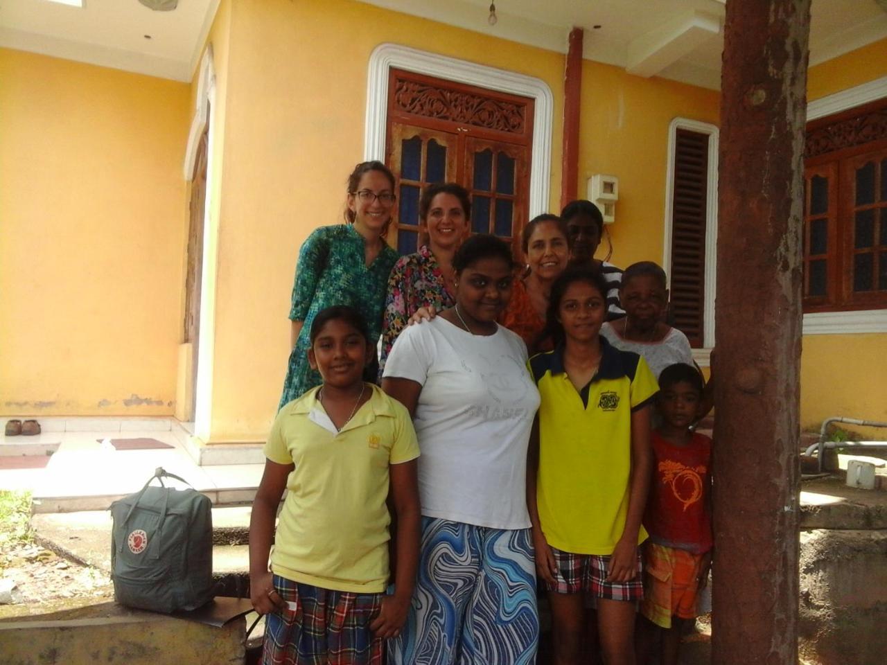 Ferienwohnung Colombo 20 Minutes By Train Wattala Exterior foto